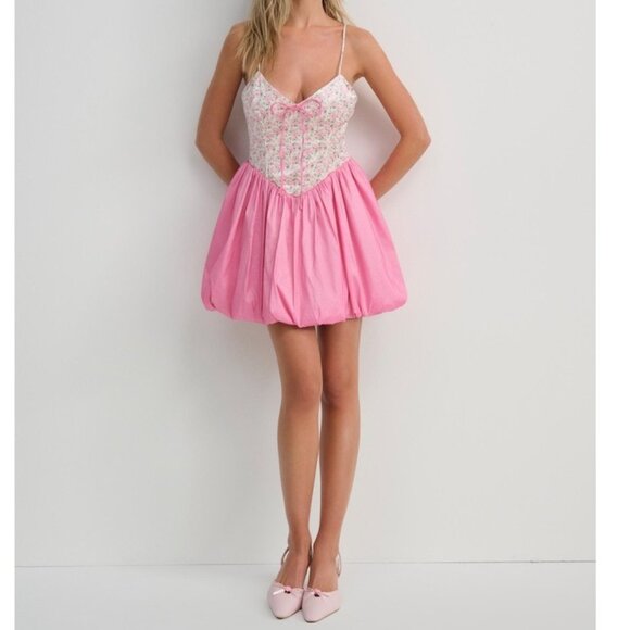NWOT FOR LOVE AND LEMONS SARIYA PK ROSE VELVET & TAFFETA BUBBLE HEM MINI DRESS S - Picture 1 of 8